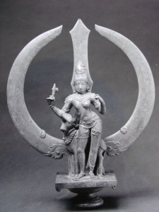 ardhari_in_trishula_bronze திரிசூலத்தில் அர்த்தநாரீஸ்வரர்: சோழர் கால பஞ்சலோக சிலை