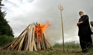 britains-first-open-air-cremation-held-in-secret