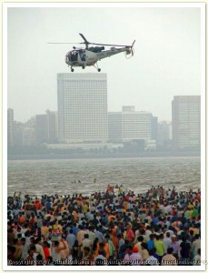 coast-guard-chopper-ganesha-visarjan