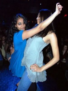 indian-girls-in-pubs