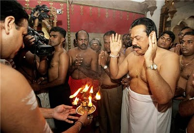 வேல் உண்டு, பயமேன்? Mahhinda-in-jaffna